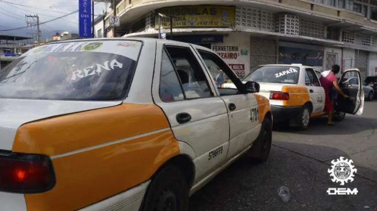 Acapulco - taxis suben la tarifa del pasaje arbitrariamente